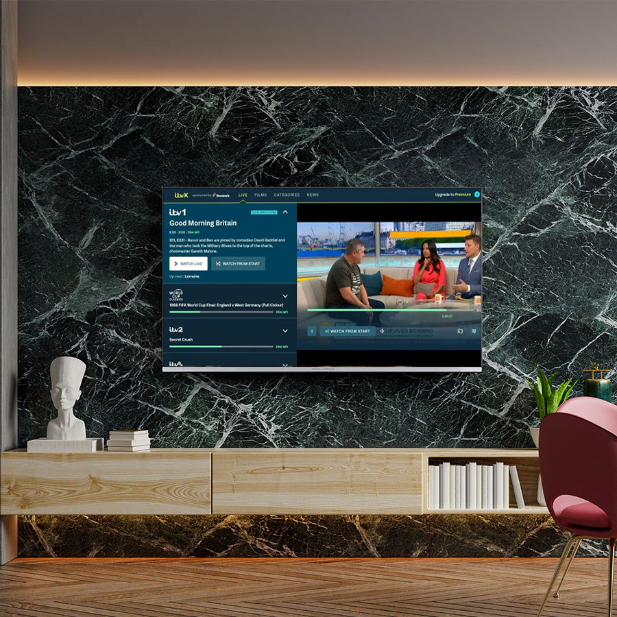 JB-QLED1811LIN-Lifestyle-IMG-ITVX